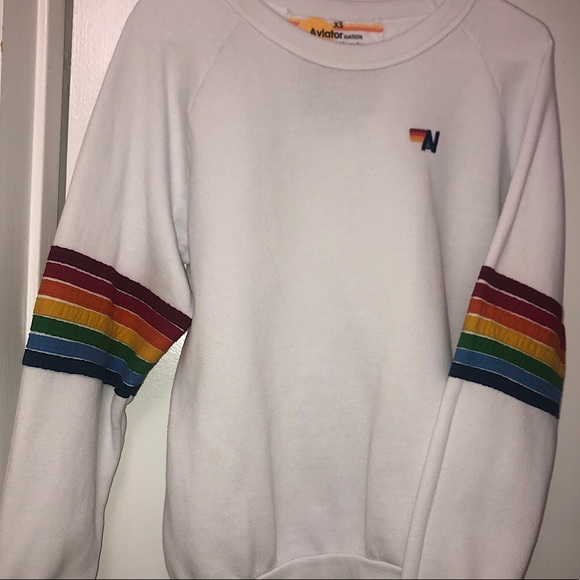 EUC Size XS Rainbow Stitch Sleeve Sweatshirt - Picture 3 of 4